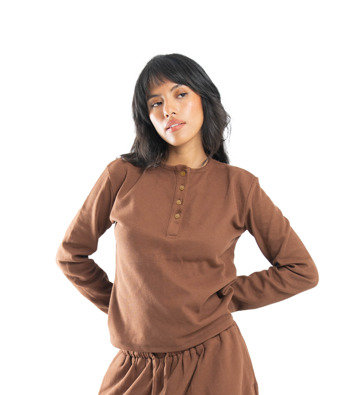 espresso button-up waffle top